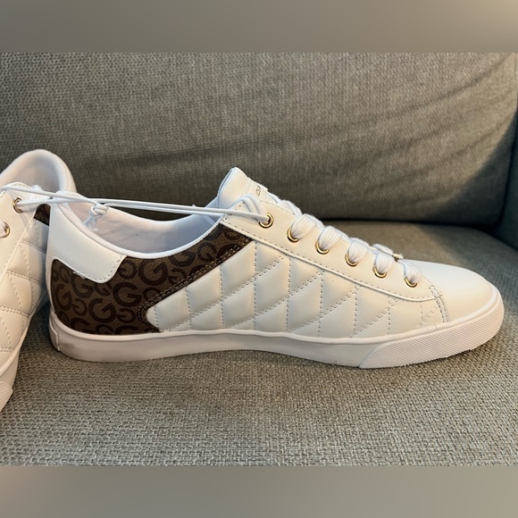 NWOT Guess GBG Los Angeles Marti White & Brown Quilted Lace Up Sneakers Size 11 - Picture 8 of 13